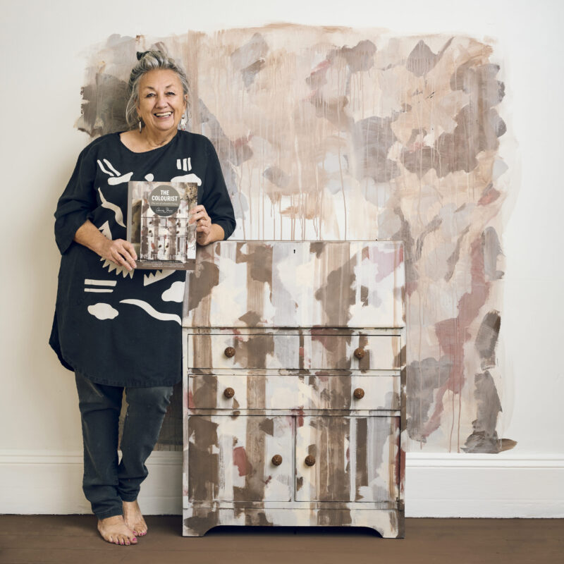 "The Colourist 10" - Magazyn Annie Sloan - obrazek 2