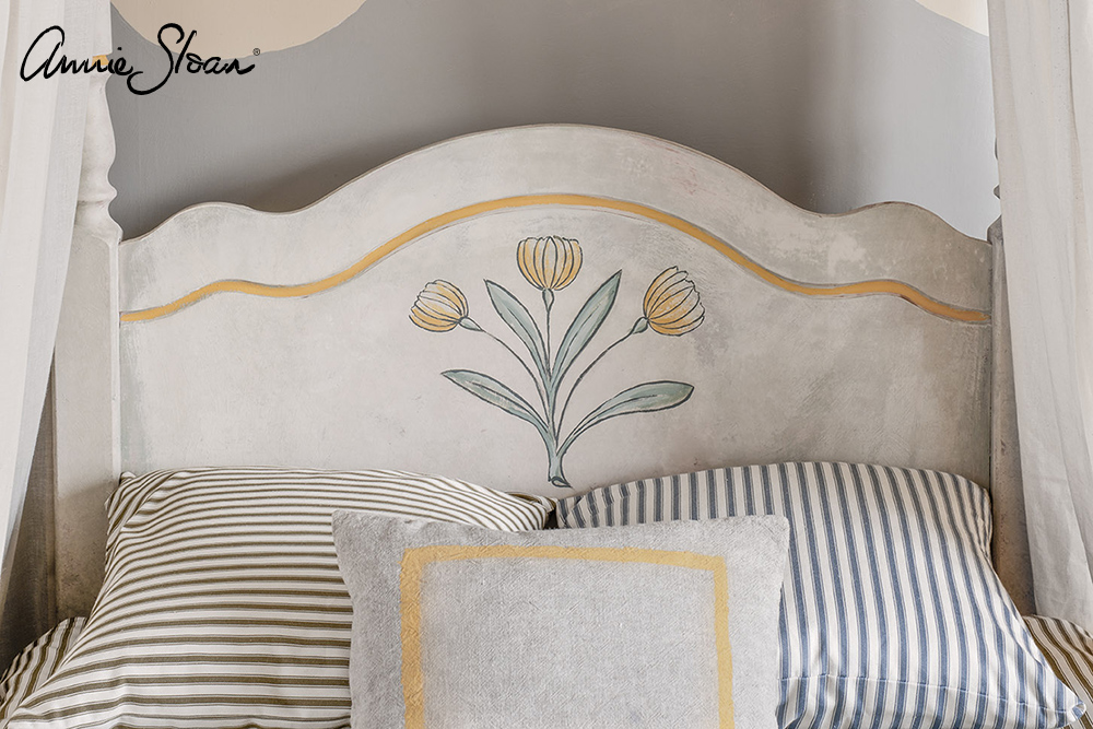 Old Ochre and Paris Grey Wall Paint, Swedish Bedroom, Kids four poster bed, Detail Brush detail bed image 2
